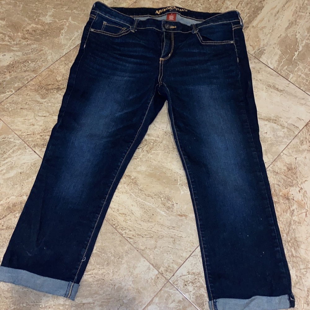 Capris - Picture 2 of 4